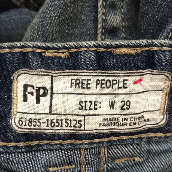 Free People Pocket Front Raw Hem Flared Jeans Size 29 - Picture 12 of 12